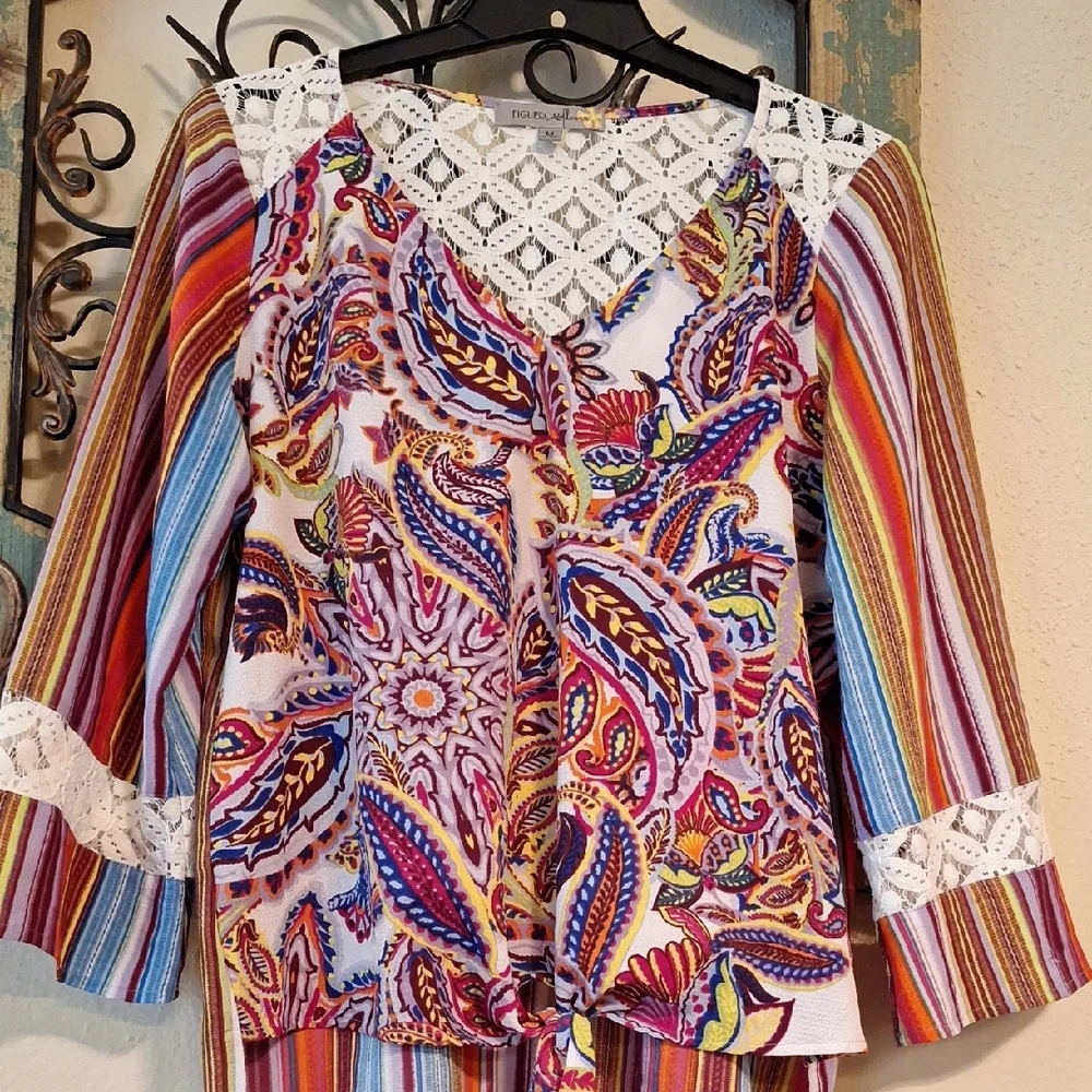 FIGUEROA & flower Red/Asymmetrical Tie Front Blouse. NWOT Size Medium - Picture 4 of 12